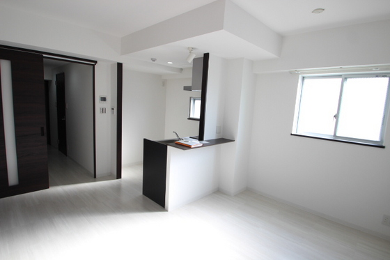 居室・リビング　※別部屋の写真です