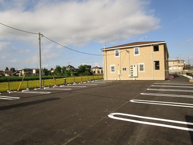 駐車場　車をお持ちの方に嬉しい駐車場付きの物件です