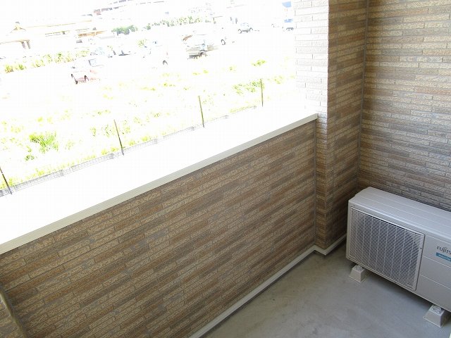 バルコニー　落ち着いた時間を過ごせるバルコニーです