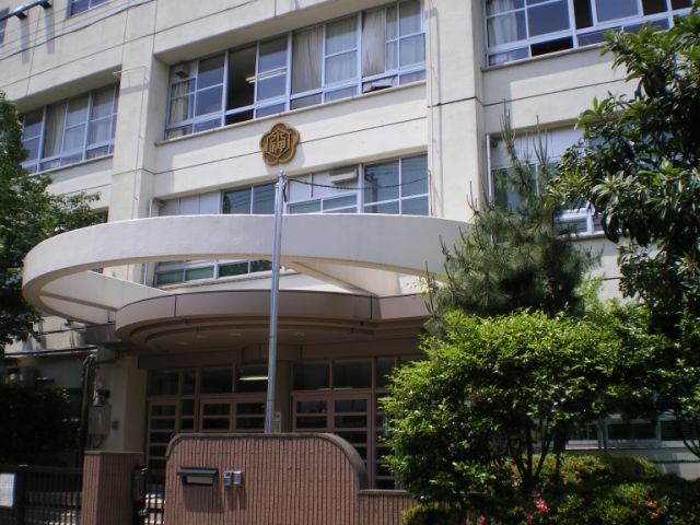 小学校　区立水神小学校（小学校）まで380m