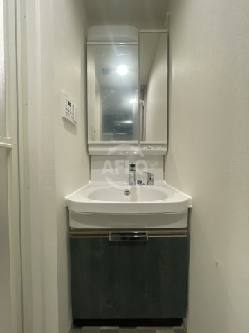 洗面設備　ファステート難波ヴィラント　独立洗面台