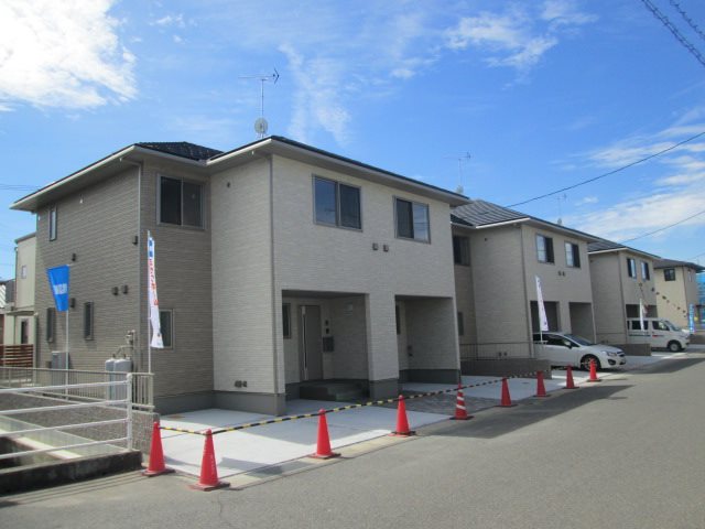 建物外観　Nスタイルホームにお任せ下さい♪