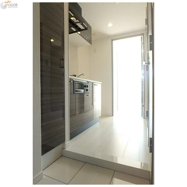 玄関　物件画像