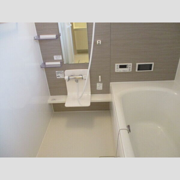 バス・シャワールーム　浴室