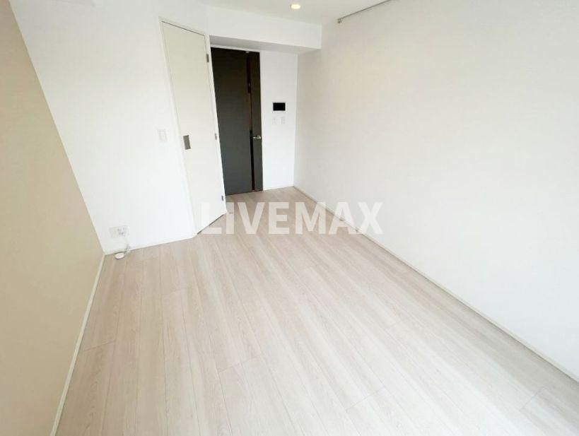 居室・リビング　別号室参考写真