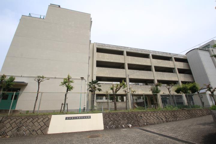 小学校　豊中市立小学校北緑丘小学校（小学校）まで369m