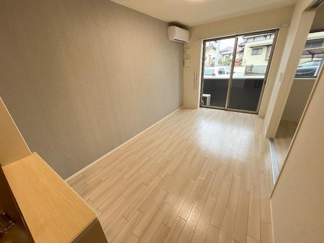 イルミエールヤヨイの居間写真