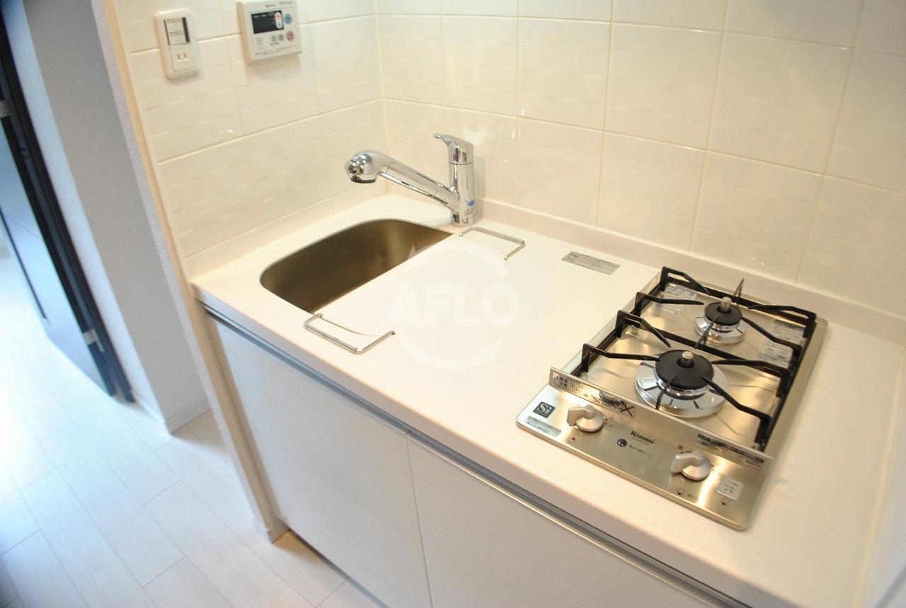 キッチン　レオンコンフォート本町　２口ガスコンロ