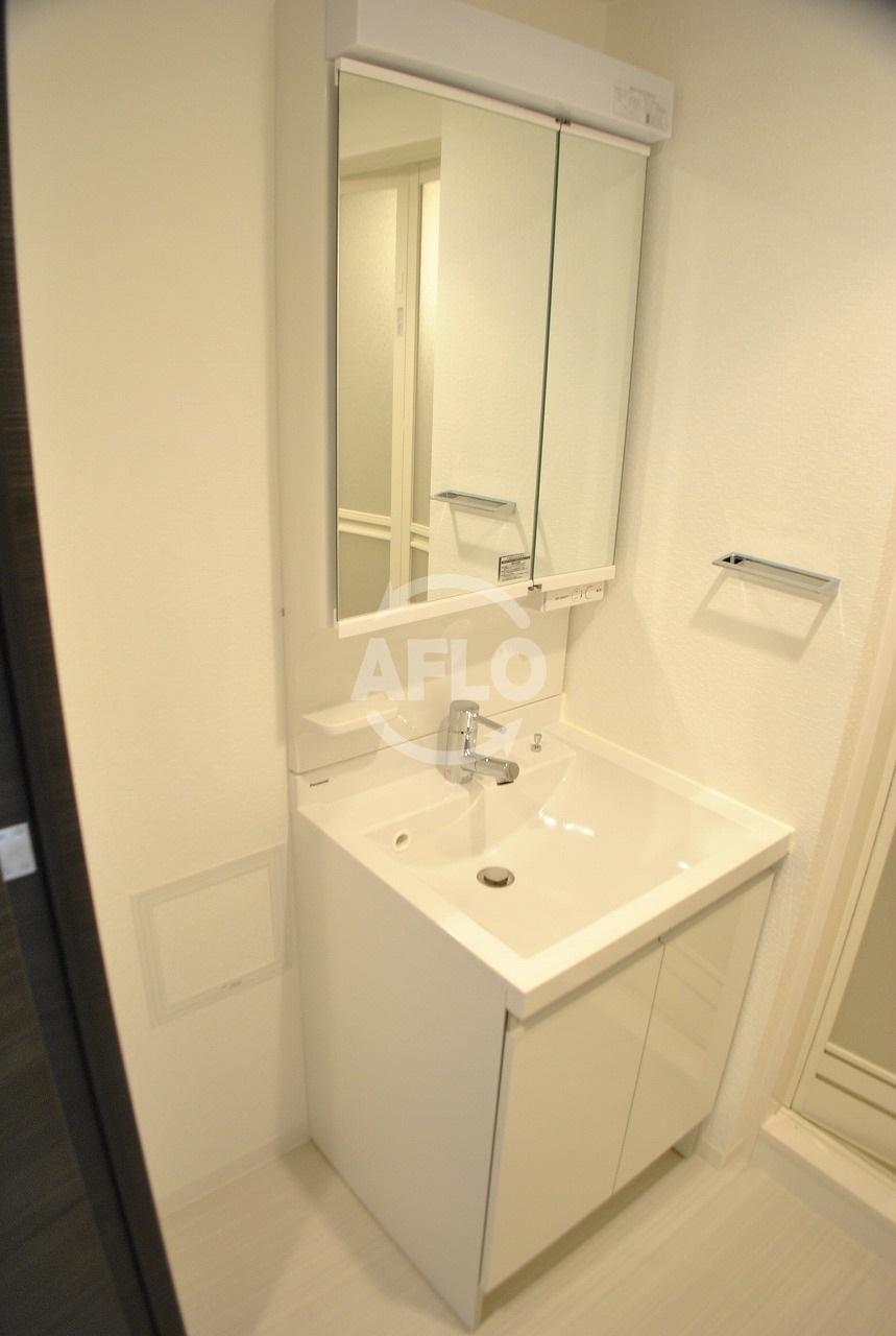 洗面設備　レオンコンフォート本町　独立洗面台