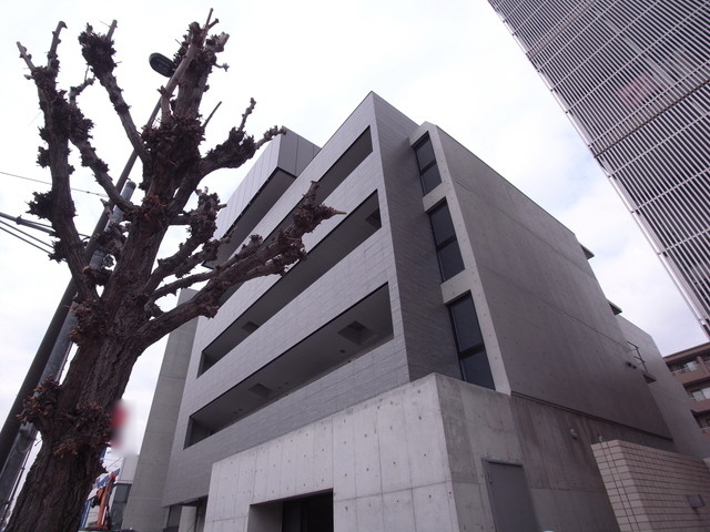 建物外観　建設中