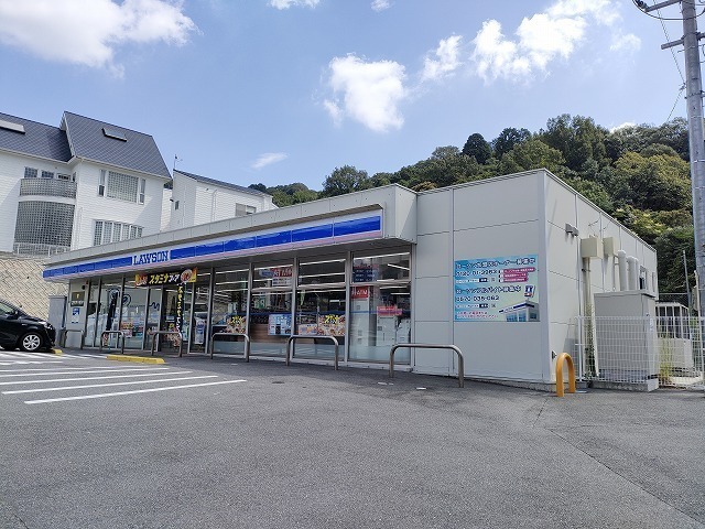 コンビニ　ローソン（コンビニ）まで80m