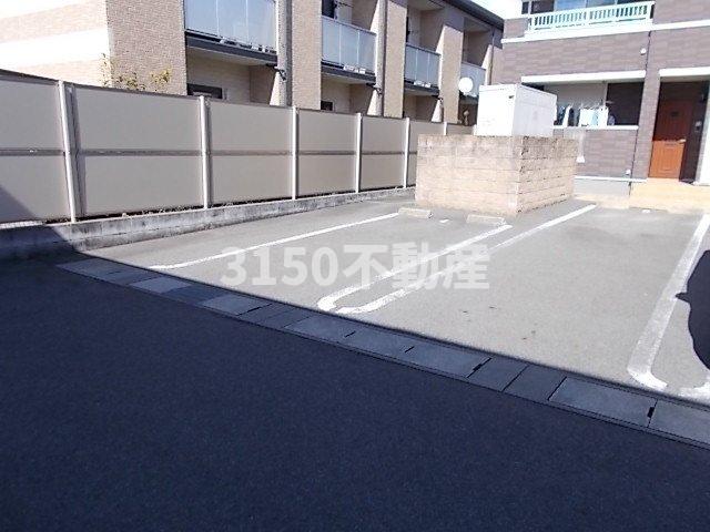 駐車場　カースペースがあります