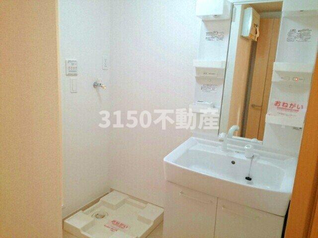 洗面設備　使いやすい洗面所です