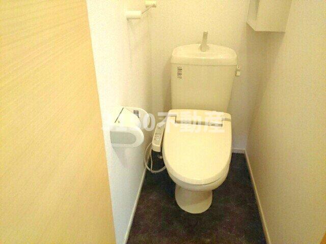 トイレ　清潔感のあるトイレです