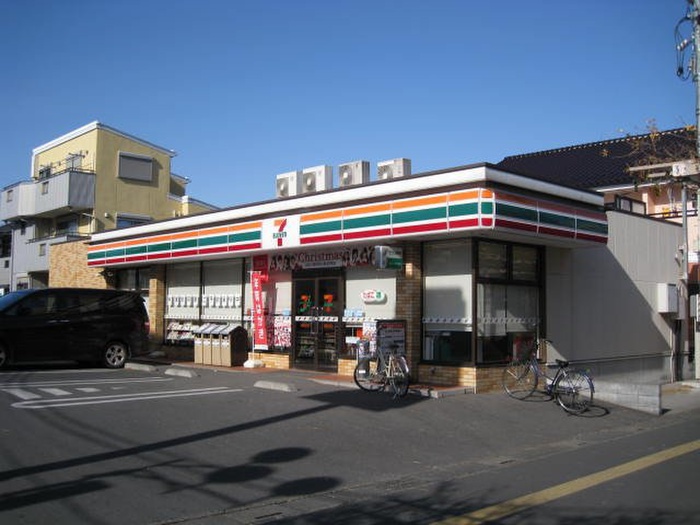 コンビニ　セブン-イレブン 春日部中央６丁目店（コンビニ）まで130m
