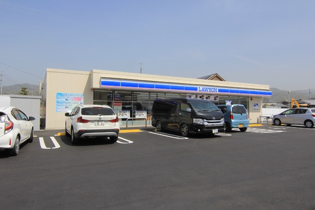 コンビニ　ローソン松山北梅本店（コンビニ）まで400m