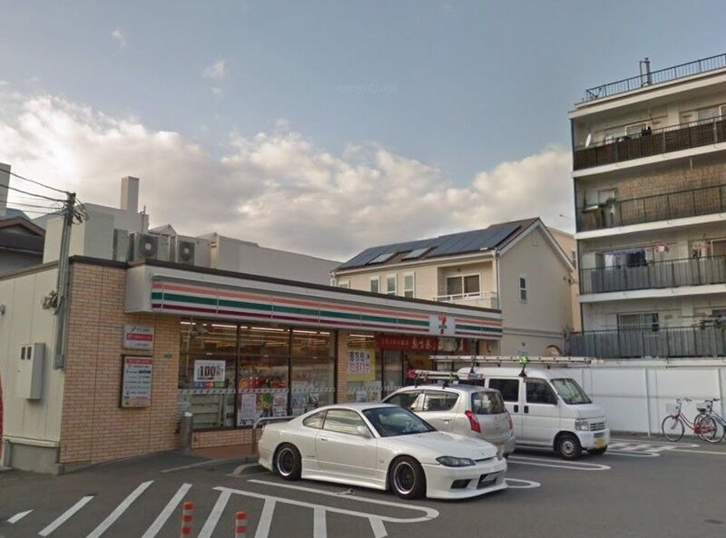 コンビニ　セブン-イレブン西宮ガーデンズ北口店（コンビニ）まで153m