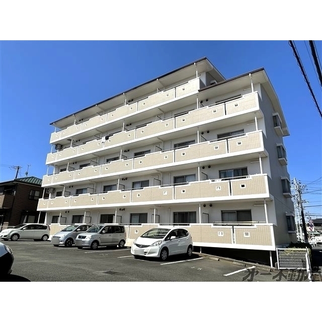 エントランス　建物外観