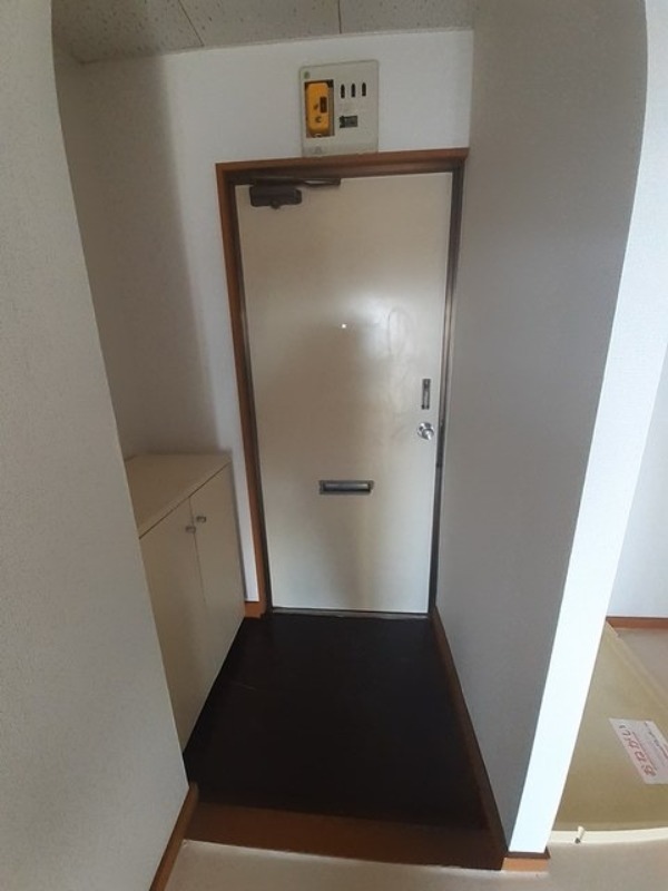 玄関　図面と現状に相違がある場合には現状を優先