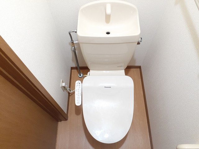 トイレ　ウォシュレット