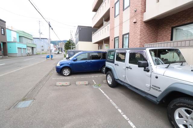駐車場　駐車場！