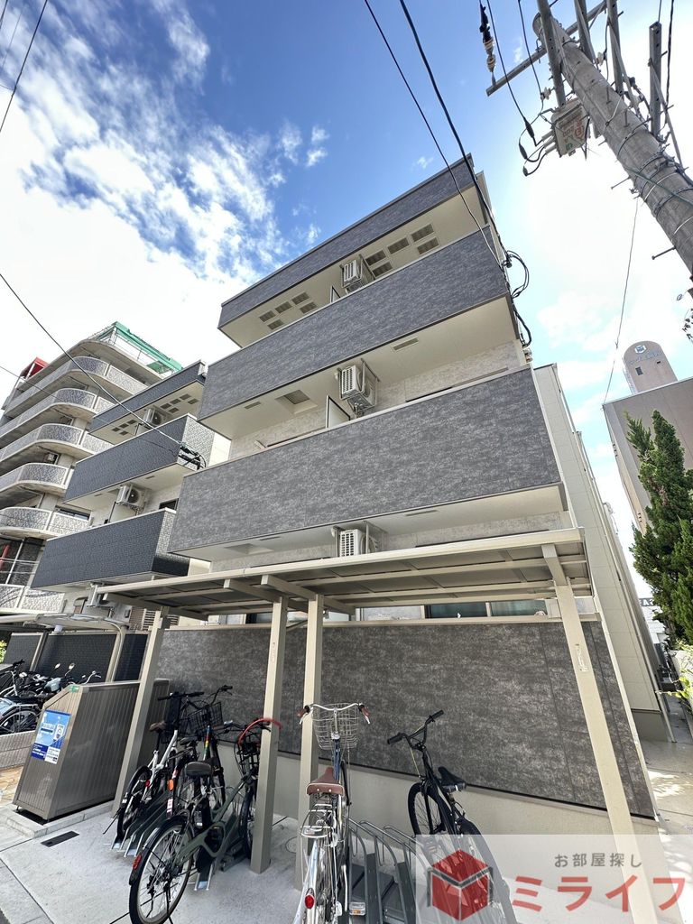 建物外観　人気メーカー施工による高品質な住まい