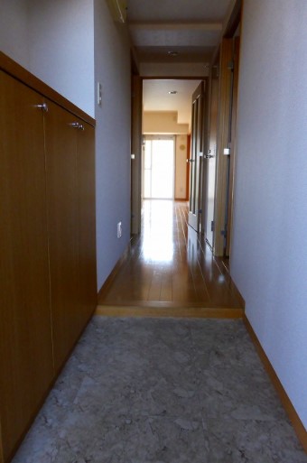 玄関　別のお部屋の写真です
