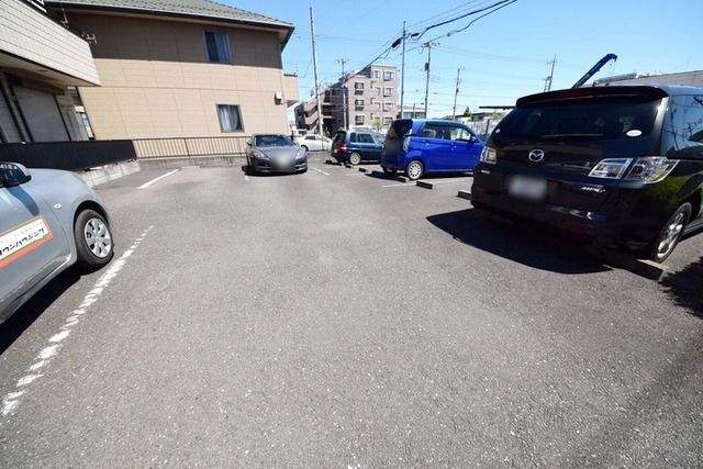 駐車場　★空き状況はお問い合わせ下さい★