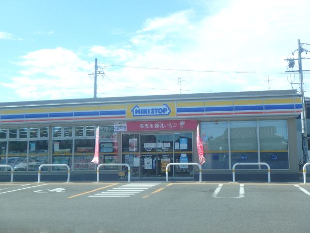 コンビニ　ミニストップ（コンビニ）まで350m
