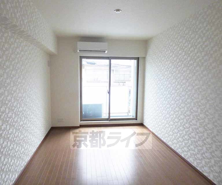居室・リビング　きれいなお部屋。
