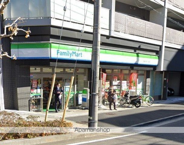 コンビニ　ファミリーマート（コンビニ）まで379m