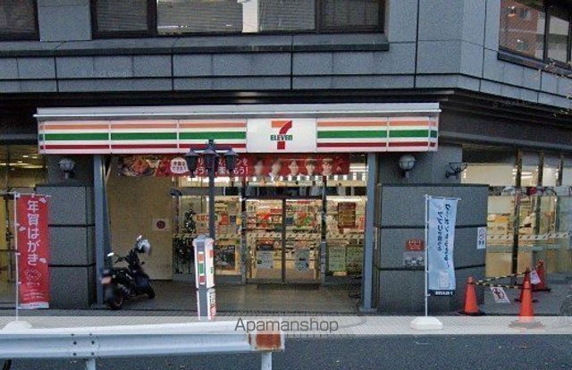 コンビニ　セブンイレブン（コンビニ）まで499m