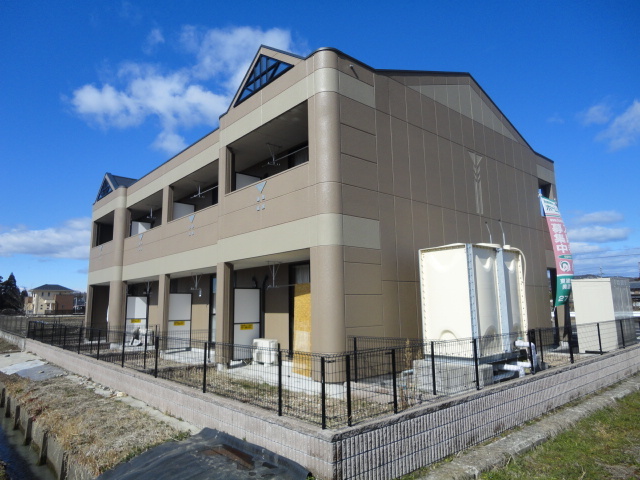 建物外観　外観写真（昼）