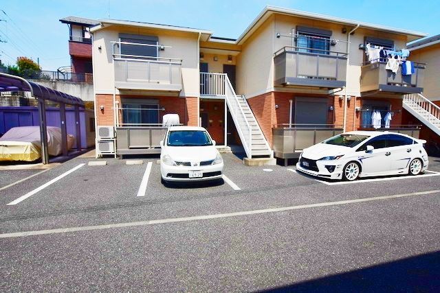 駐車場　★★敷地内駐車場あります★★
