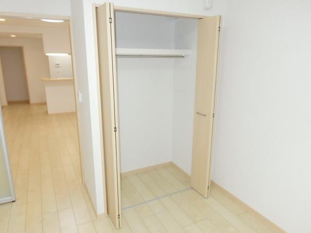 収納　★ゆったりした収納スペースで生活に便利です★
