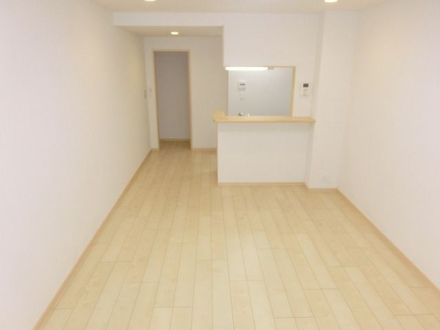 居室・リビング　★綺麗なフローリングのリビングです★