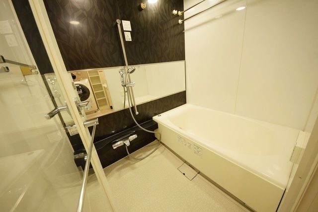 バス・シャワールーム　★同物件・参考写真★