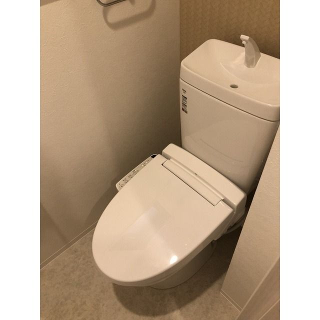 トイレ　ゆったりとした空間のトイレです