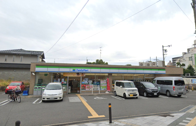 コンビニ　ファミリーマート曽根東町店（コンビニ）まで1351m