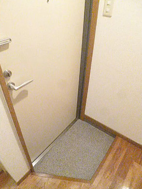 玄関　別タイプ部屋　参考写真です