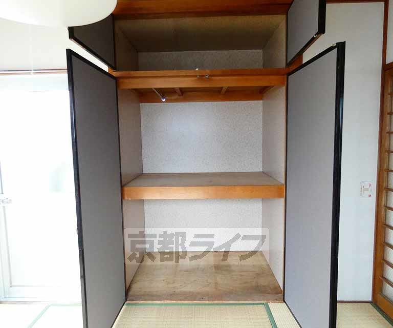 収納　押入れ収納です