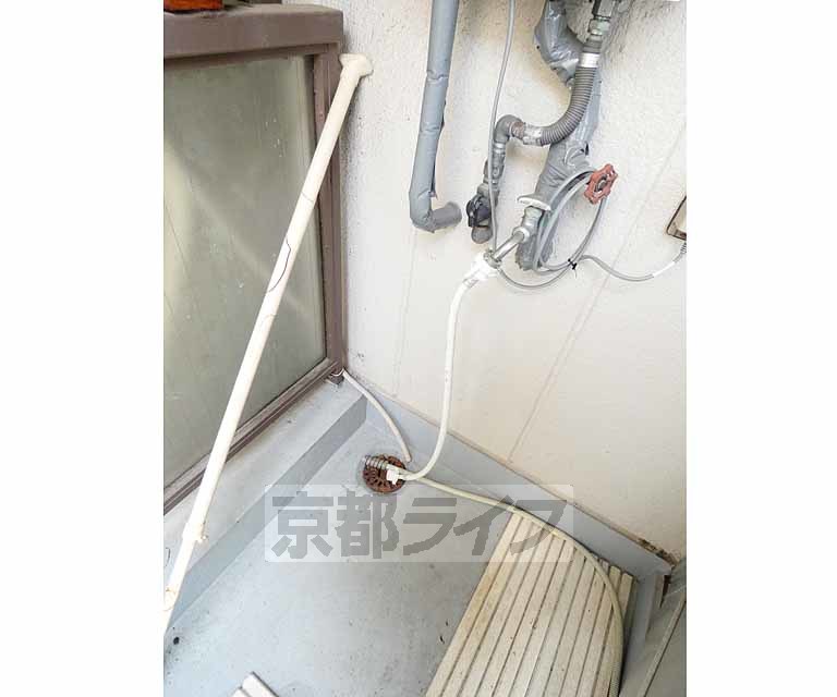 その他部屋・スペース　室外洗濯機置き場です