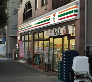 コンビニ　セブンイレブン 世田谷野沢2丁目店（コンビニ）まで674m