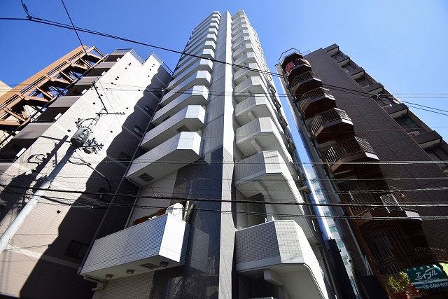 建物外観　パークフラッツ野田阪神駅前
