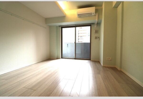 居室・リビング　※写真は同じマンションの違う部屋のものになります。