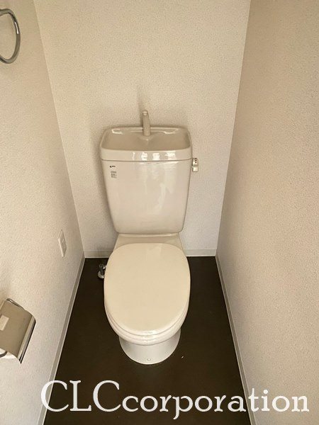トイレ　同仕様参考写真