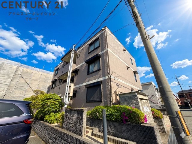 建物外観　居住者専用のごみ置き場があります♪