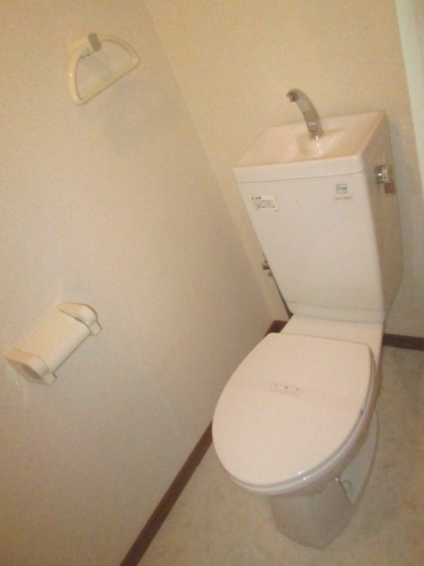 トイレ　うれしいバストイレ別♪