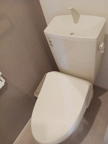トイレ　清潔感のあるトイレです