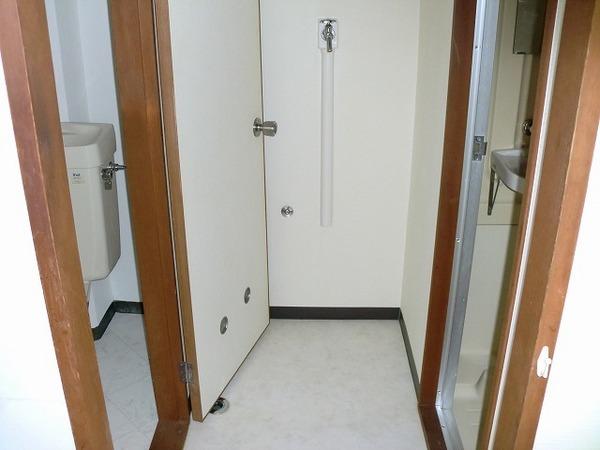 その他設備　■洗濯機置場